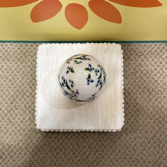 Concepts Floral Egg With Birds - Picture 3 of 4